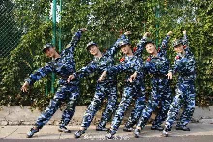 最新爆料大学军训跳舞,大学生军训中的青春舞动瞬间
